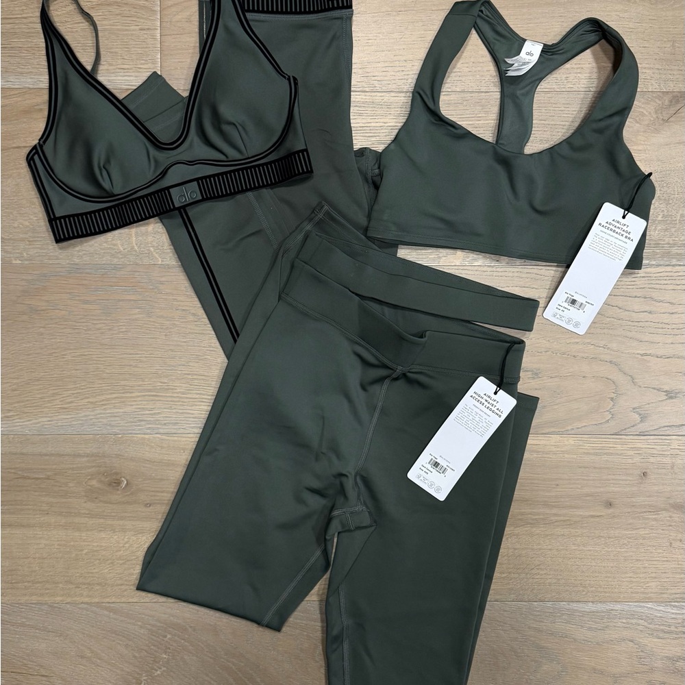 ALO Yoga Women's Dark Green Sports Bra Set